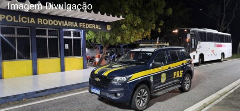 PRF inicia 2025 com recuperação de cinco veículos em ações no Ceará PRF inicia 2025 com recuperação de cinco veículos em ações no Ceará