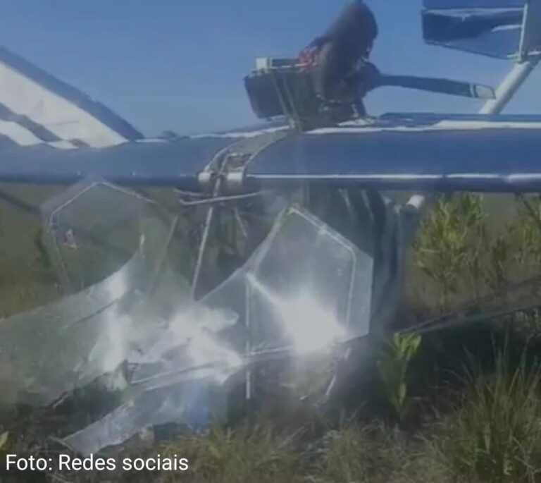 Queda de Avião Monomotor na Bahia Deixa Duas Pessoas Feridas Queda de Avião Monomotor na Bahia Deixa Duas Pessoas Feridas