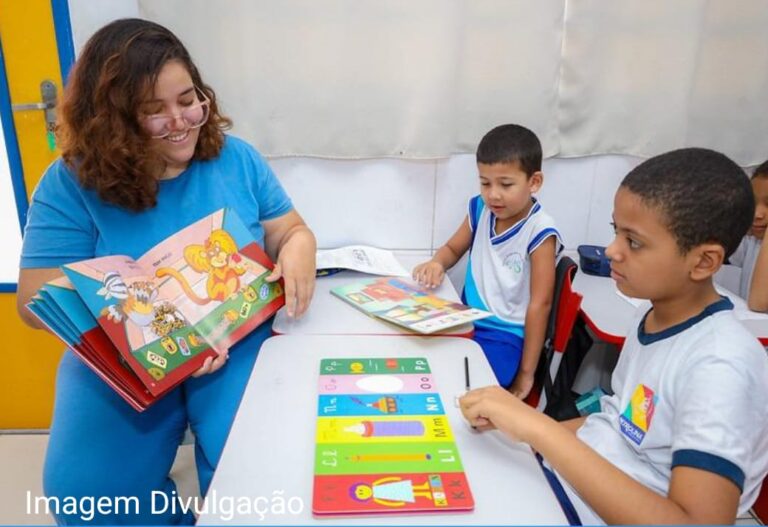 Petrolina dá as boas-vindas ao Ano Letivo de 2025 com Encontro Pedagógico Inspirador! Petrolina dá as boas-vindas ao Ano Letivo de 2025 com Encontro Pedagógico Inspirador!